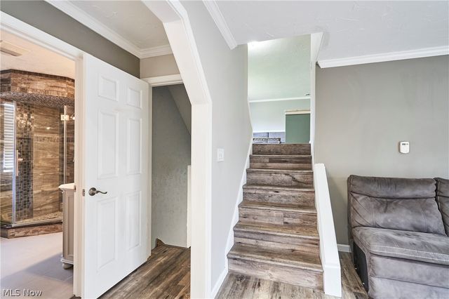 8585 Carmichael Drive, Chesterland, OH 44026