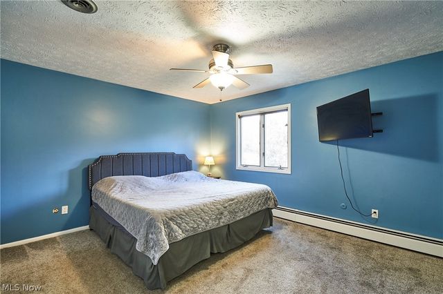 8585 Carmichael Drive, Chesterland, OH 44026