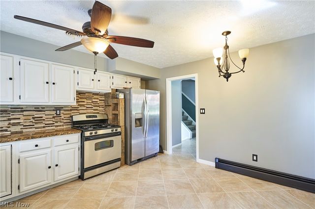 8585 Carmichael Drive, Chesterland, OH 44026