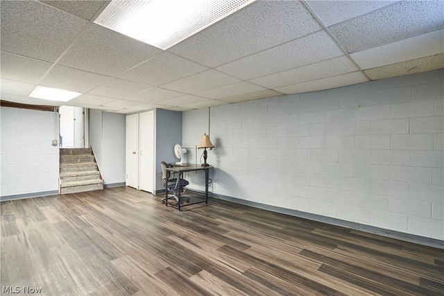 8585 Carmichael Drive, Chesterland, OH 44026