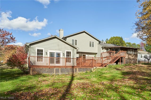 8585 Carmichael Drive, Chesterland, OH 44026