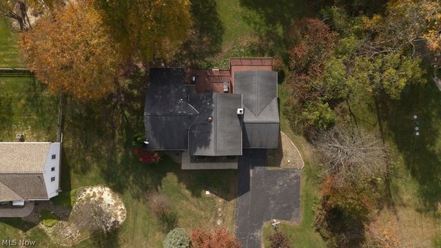 8585 Carmichael Drive, Chesterland, OH 44026