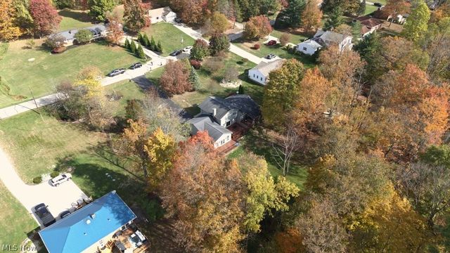 8585 Carmichael Drive, Chesterland, OH 44026