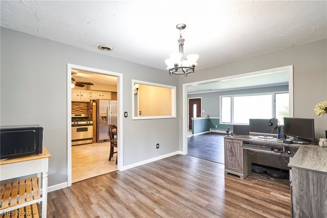 8585 Carmichael Drive, Chesterland, OH 44026