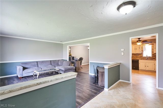 8585 Carmichael Drive, Chesterland, OH 44026
