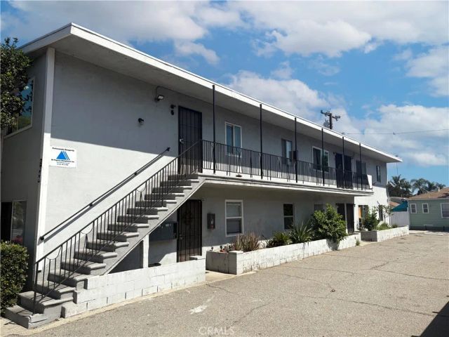 3046 Santa Fe Avenue, Long Beach, CA 90810