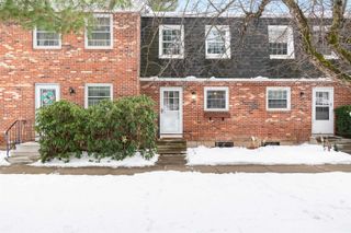 7 Sugartree Ln Unit A8, Essex Junction, VT 05452