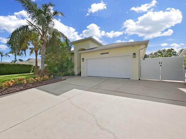 5819 IMPERIAL KEY, Tampa, FL 33615
