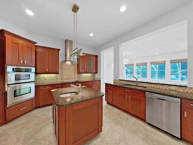 5819 IMPERIAL KEY, Tampa, FL 33615