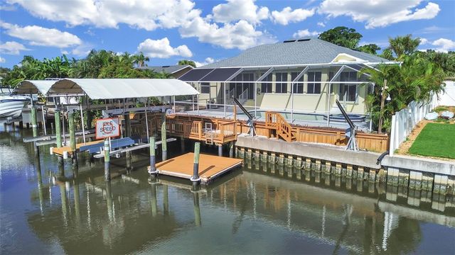 5819 IMPERIAL KEY, Tampa, FL 33615