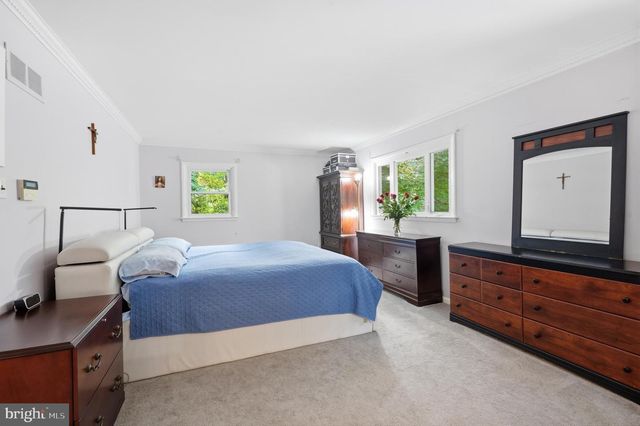 1132 LINDSAY LN, Rydal, PA 19046