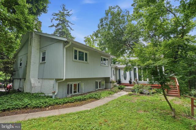 1132 LINDSAY LN, Rydal, PA 19046