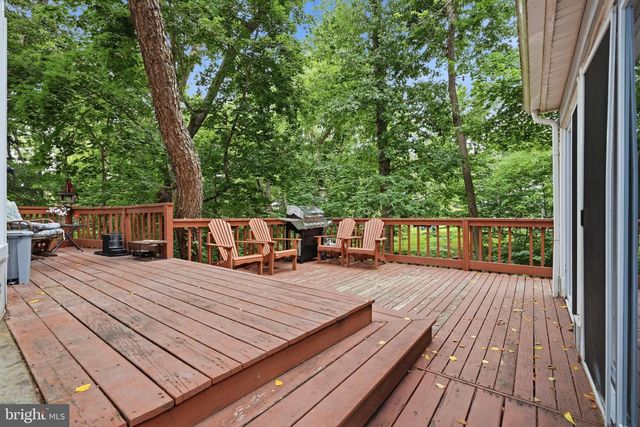 1132 LINDSAY LN, Rydal, PA 19046