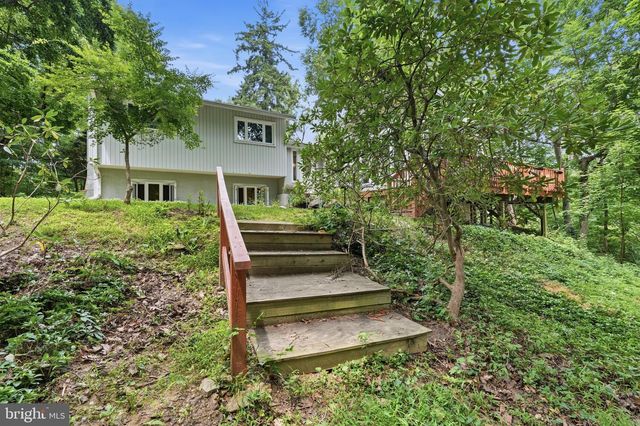 1132 LINDSAY LN, Rydal, PA 19046