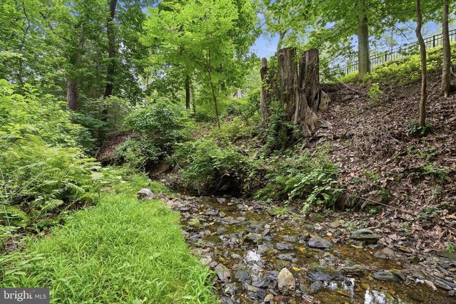 1132 LINDSAY LN, Rydal, PA 19046