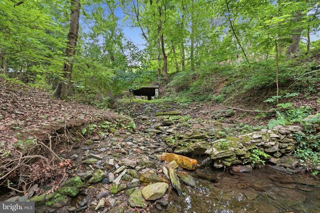 1132 LINDSAY LN, Rydal, PA 19046