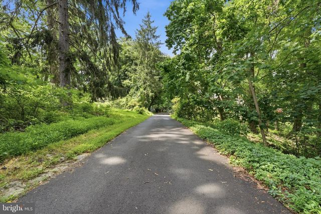 1132 LINDSAY LN, Rydal, PA 19046