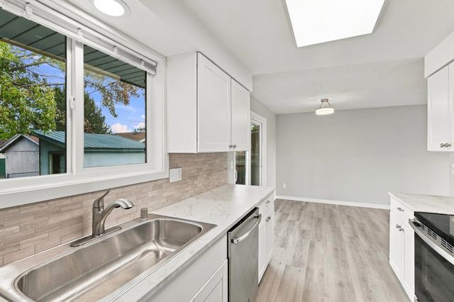 1823 E Joseph Ave, Spokane, WA 99208