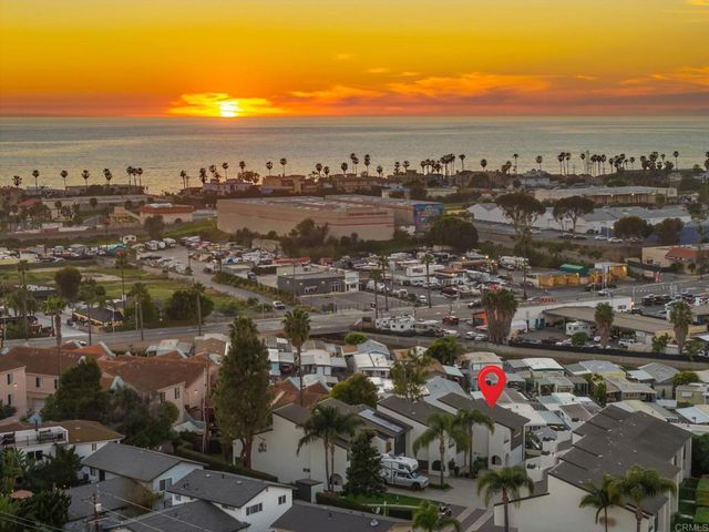 1413 La Salina, Oceanside, CA 92054