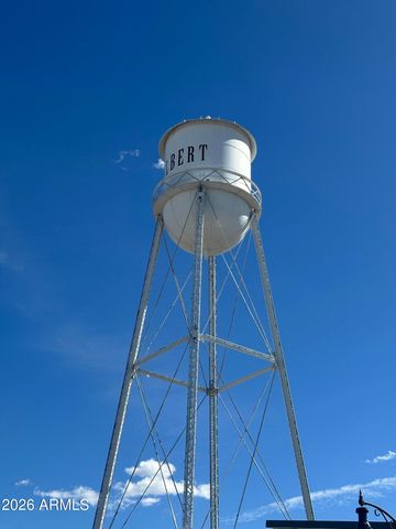 102 S CATALINA Street, Gilbert, AZ 85233