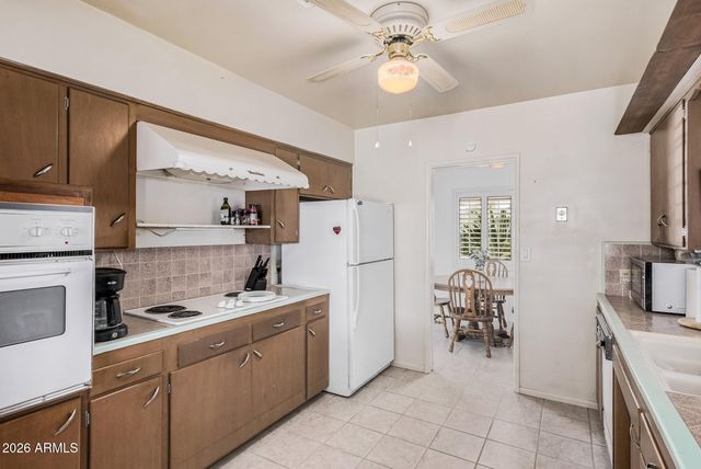 102 S CATALINA Street, Gilbert, AZ 85233