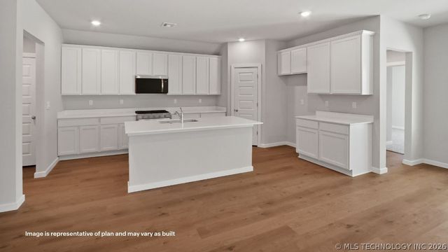 9922 E 135th Place S, Bixby, OK 74008