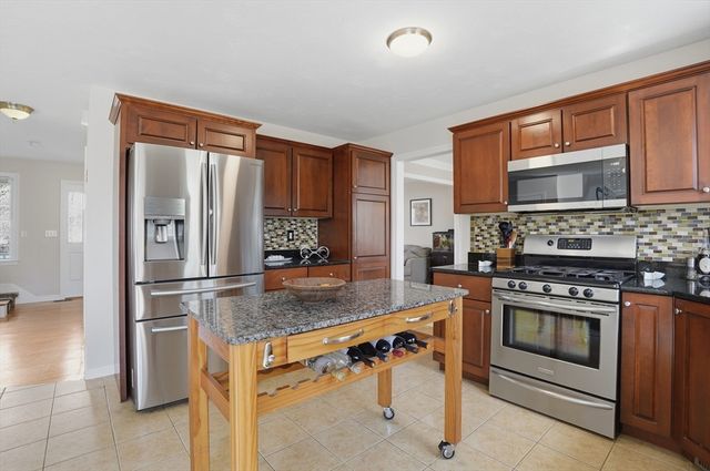 4 Amaryllis Drive, Millbury, MA 01527