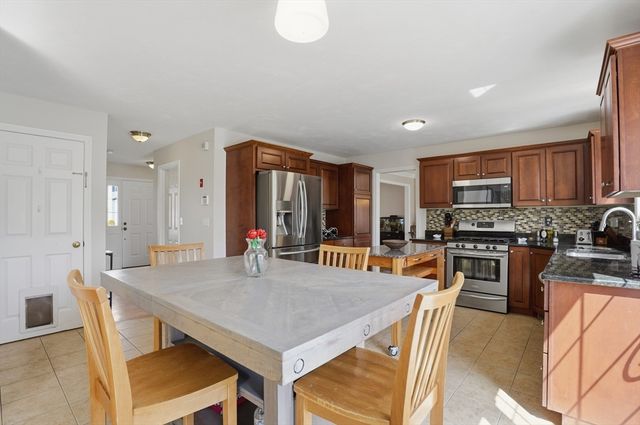 4 Amaryllis Drive, Millbury, MA 01527