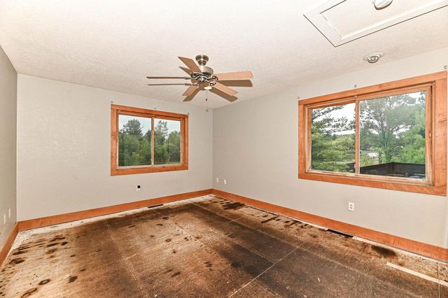 S70W19780 Thornapple COURT, Muskego, WI 53150
