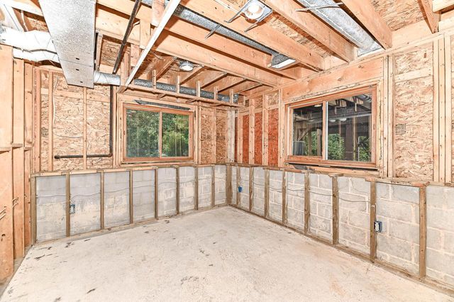 S70W19780 Thornapple COURT, Muskego, WI 53150
