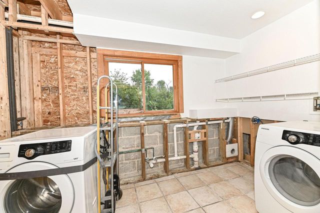S70W19780 Thornapple COURT, Muskego, WI 53150