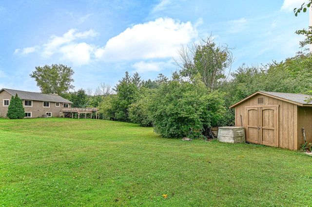 S70W19780 Thornapple COURT, Muskego, WI 53150