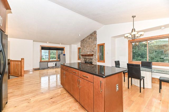 S70W19780 Thornapple COURT, Muskego, WI 53150