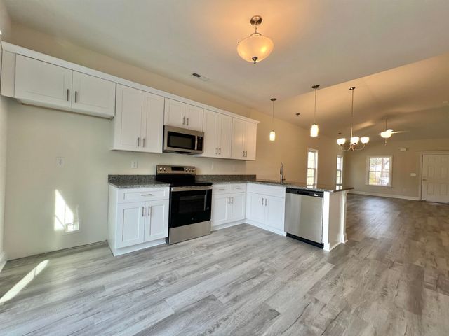 1211 Cherry St., Conway, SC 29527