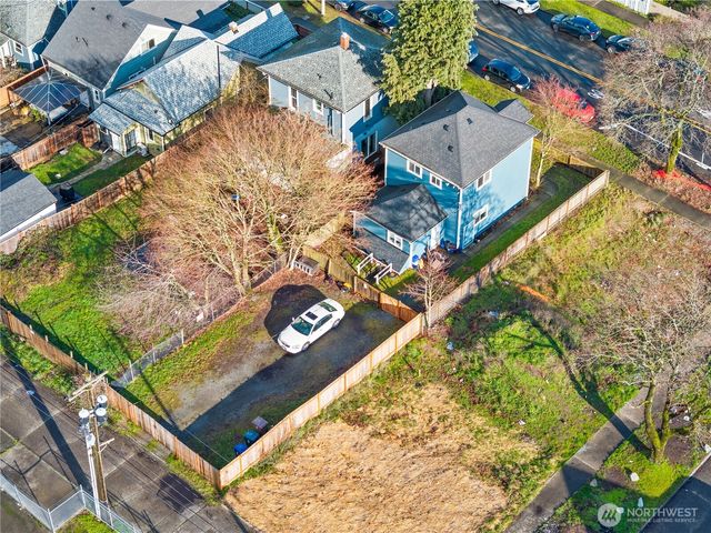 1318 S J Street, Tacoma, WA 98405