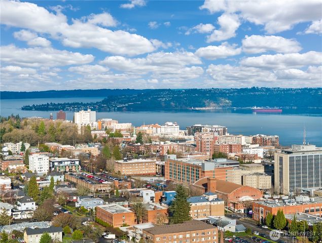 1318 S J Street, Tacoma, WA 98405