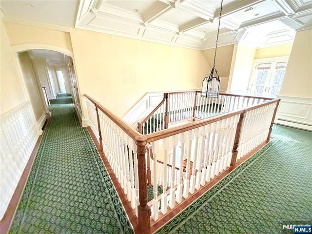 325 Wearimus Road, Ho-ho-kus, NJ 07423
