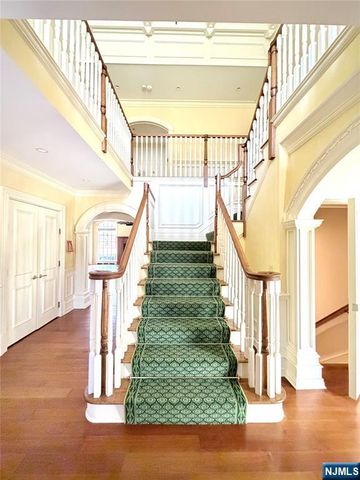 325 Wearimus Road, Ho-ho-kus, NJ 07423