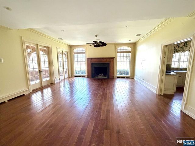 325 Wearimus Road, Ho-ho-kus, NJ 07423