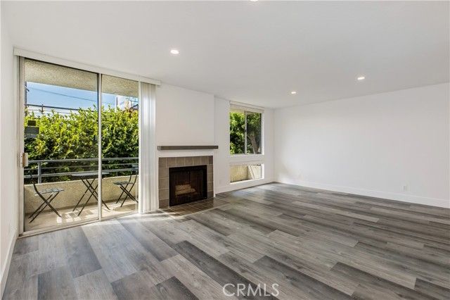 1749 S Bentley Ave, Los Angeles, CA 90025