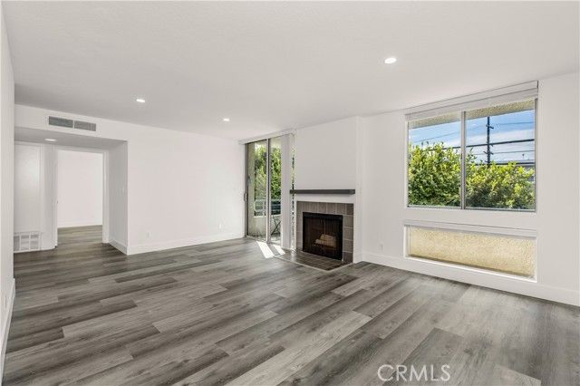 1749 S Bentley Ave, Los Angeles, CA 90025