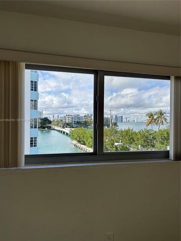 1674 Bay Rd 405, Miami Beach, FL 33139
