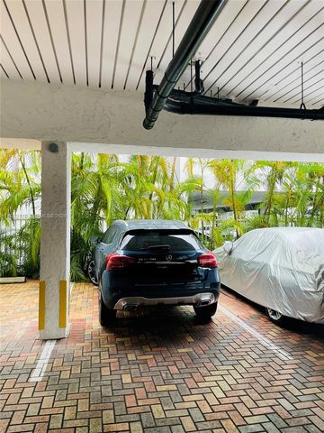 1674 Bay Rd 405, Miami Beach, FL 33139