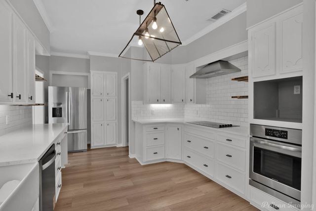 7628 Millicent Way, Shreveport, LA 71105