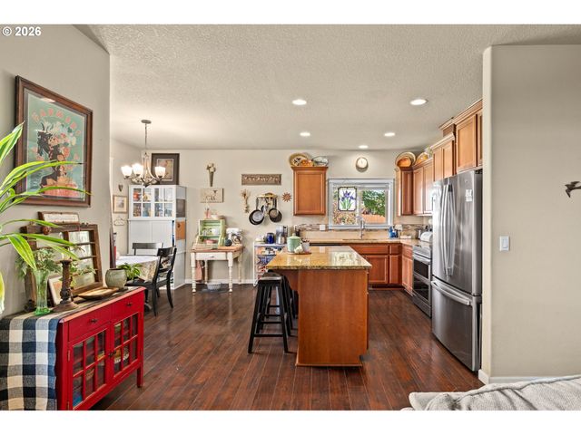 400 S BALM St, Yamhill, OR 97148