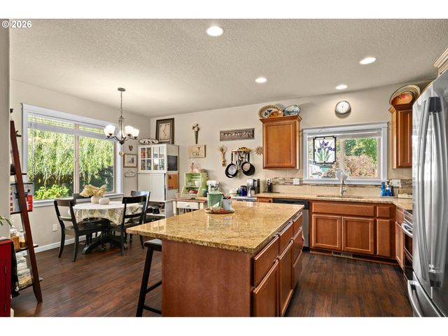 400 S BALM St, Yamhill, OR 97148