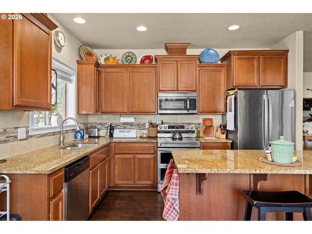 400 S BALM St, Yamhill, OR 97148