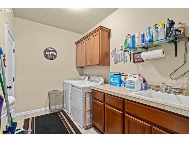 400 S BALM St, Yamhill, OR 97148