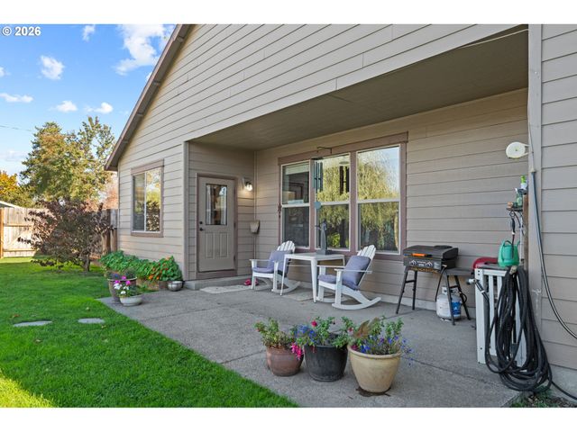 400 S BALM St, Yamhill, OR 97148