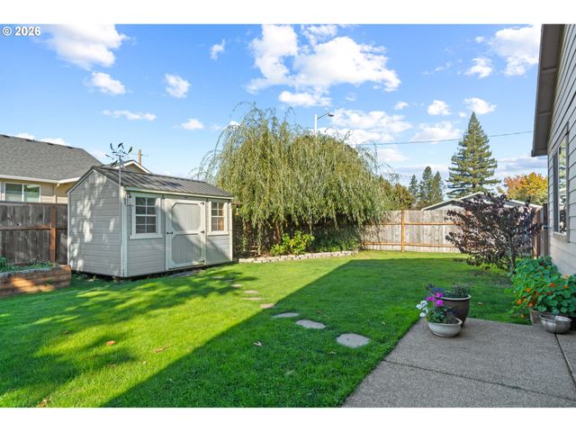 400 S BALM St, Yamhill, OR 97148